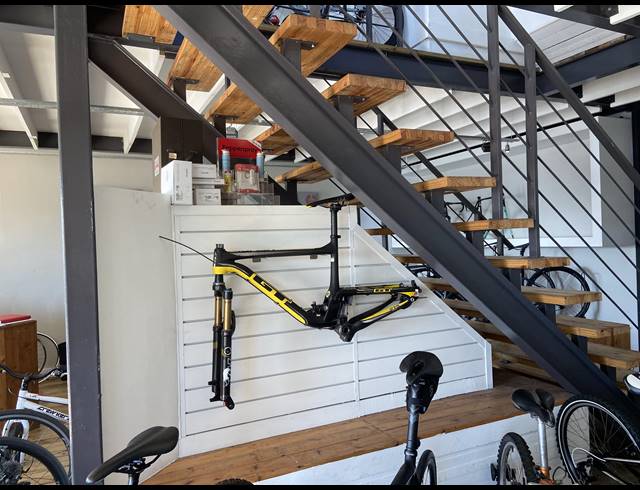 227M² BUSINESS FOR SALE IN TOKAI